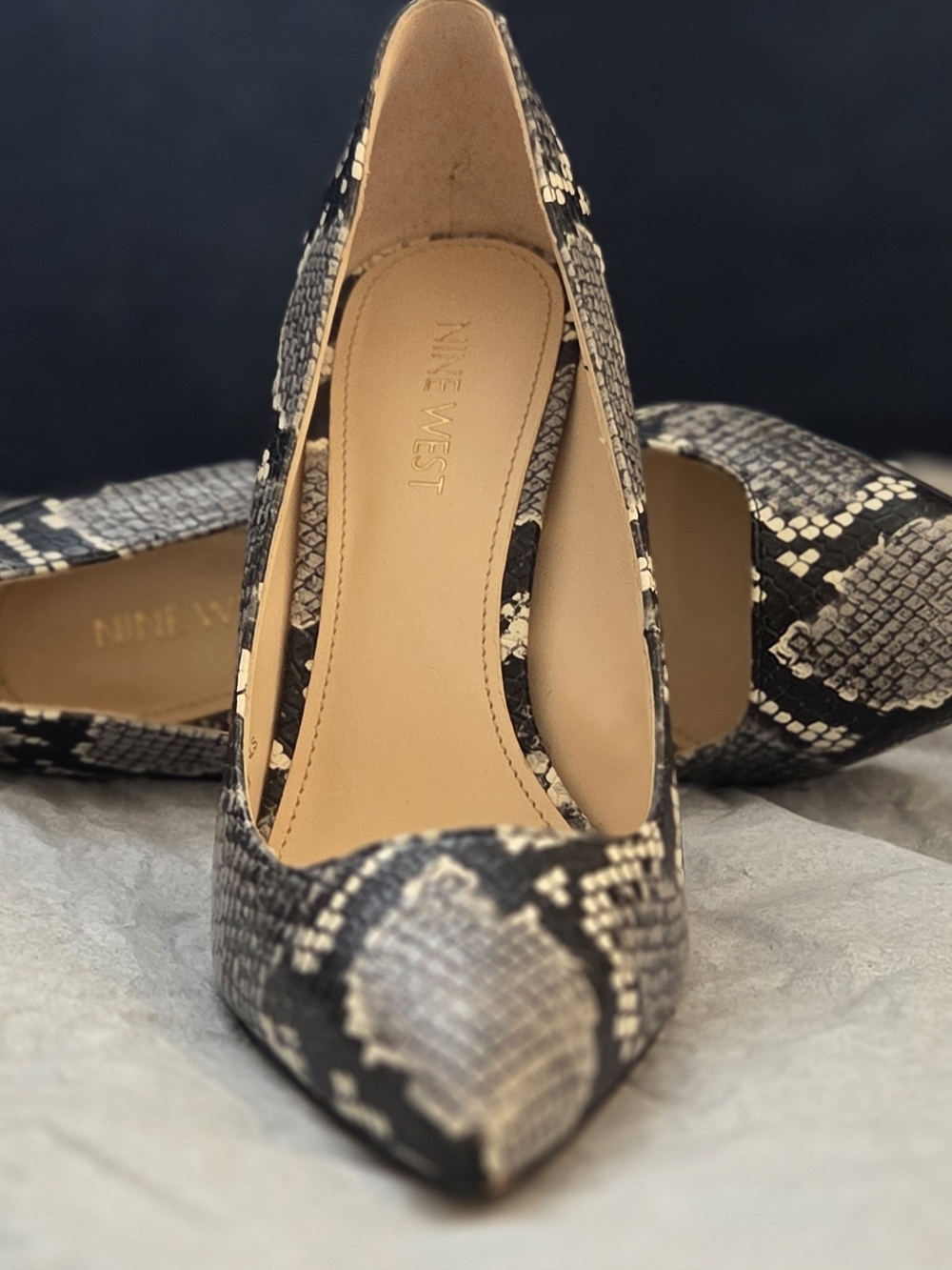 Nine West Snakeskin Print Pump - Black White